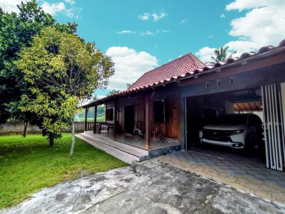 Villa Ndalem Arsita